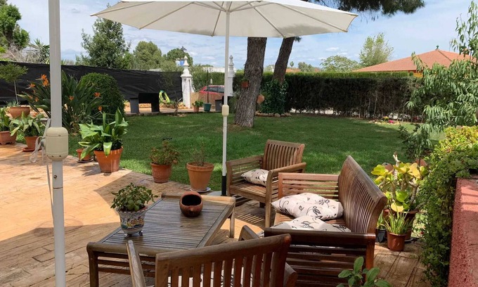 Sanlucar la Mayor Villa | Homerez - Villa in Sanlúcar la Mayor