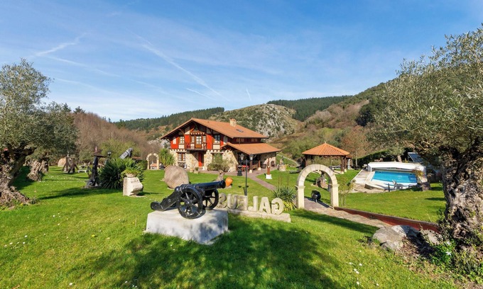 Dima Villa | Homerez - Villa in Bizkaia w/pool