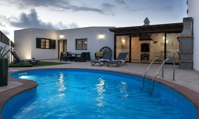 Mancha Blanca Villa | Homerez - Villa in Mancha Blanca