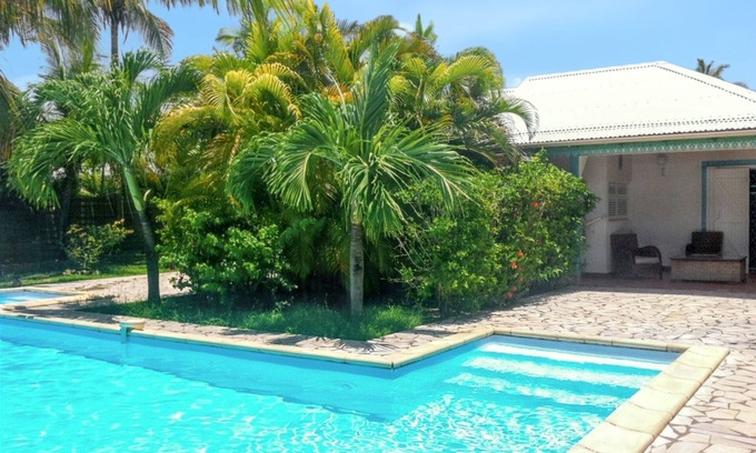 Saint-Francois Villa | Homerez - Villa in Saint François, private pool