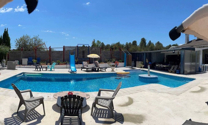 Turis Villa | Homerez - Villa in Turís, Shared Pool.