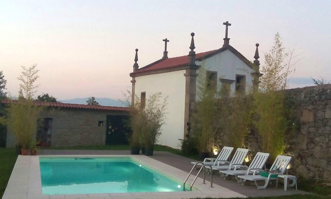 Povoa de Lanhoso Villa | Homerez - Villa for 15 ppl. with swimming-pool and garden at Póvoa de Lanhoso