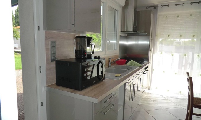 La Garnache House | Homerez - Welcoming House in La Garnache with Enclosed Garden