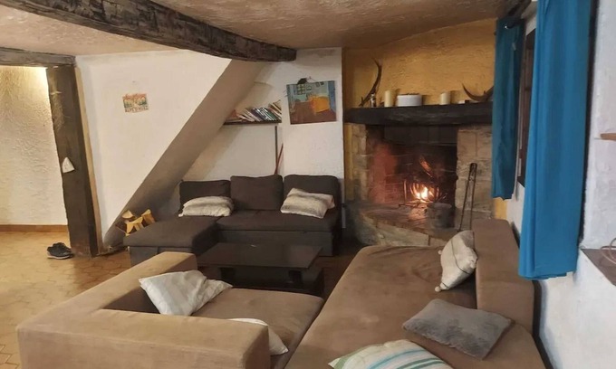Greolieres House | Homerez - Welcoming House in Gréolières with Fireplace
