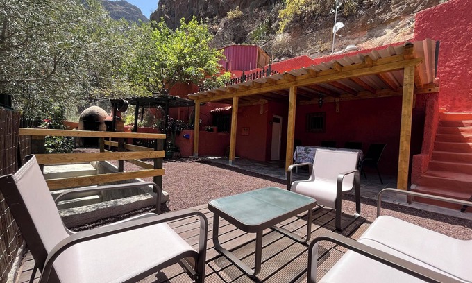 Ingenio House | Homerez - Welcoming house with mountain view in Ingenio