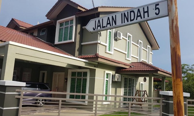 Kampung Baharu Sungai Udang Apartment | Homestay Melaka Sungai Udang (TSF Qaseh)