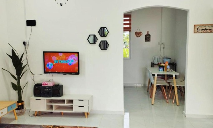 Kampung Tasek Berangan House | Homestay Berkat D'sawah Tasek Berangan Pasir Mas