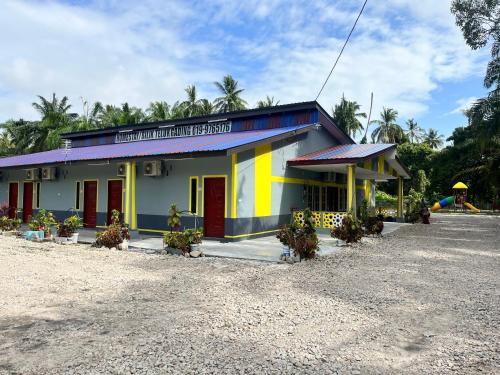Kuala Rompin House | Homestay/Bilik Teluk Gading