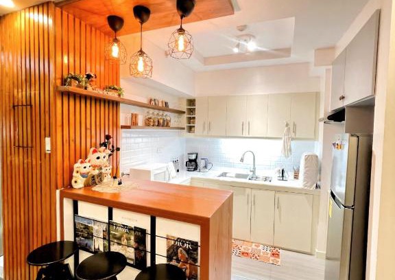 Bacoor City Apartment | Homestay by ViJiTa 2bedroom condo