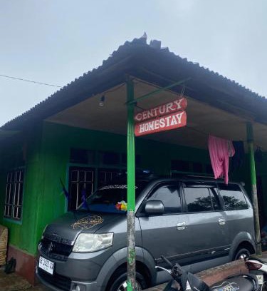 Moni House | Homestay Century Moni Waturaka