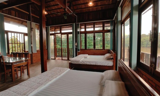 Quan Tom Bed & Breakfast | Homestay Dat Viet