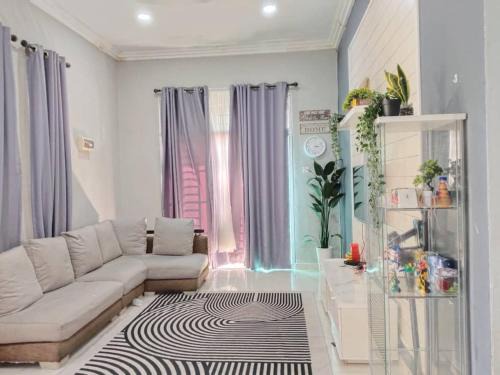 Ketereh House | Homestay Hillview