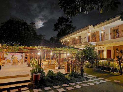 Sinduharjo House | Homestay Joglo Seruni Syariah