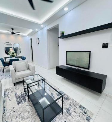 Sungai Baru Tengah House | Homestay Mdm Mai 2
