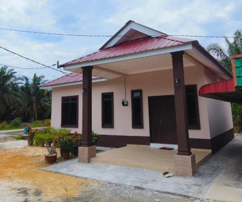 Parit Raja House | Homestay Merah Jambu UTHM