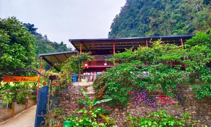 Van Chan House | Homestay phố núi suối giàng