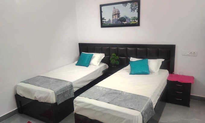 Khajuraho House | Homestay with Wellness Programme city tour and guide