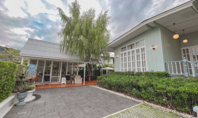 San Sai House | Hometown Hometale