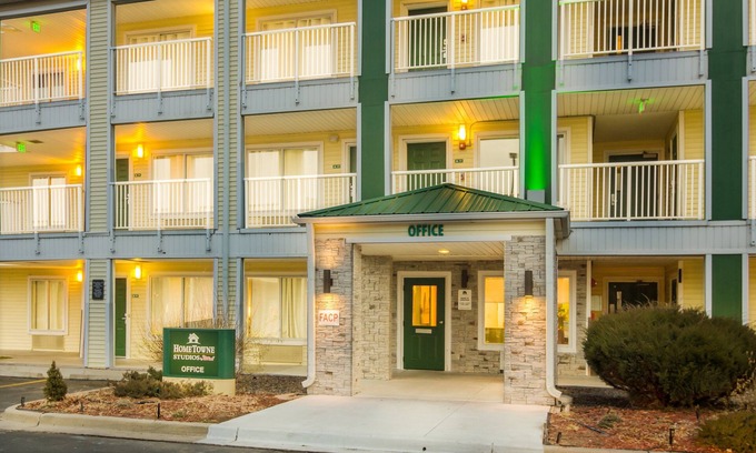 Glendale Hotel | HomeTowne Studios By Red Roof Denver - Glendale/Cherry Creek