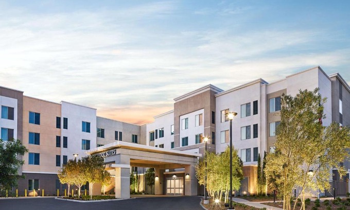 Aliso Viejo Hotel | Homewood Suites by Hilton Aliso Viejo Laguna Beach
