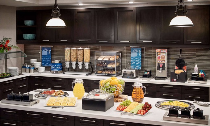 North Bay Hotel | Homewood Suites by Hilton North Bay