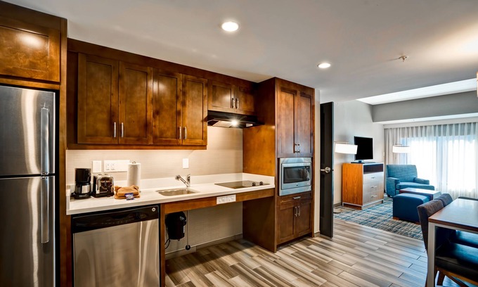Brookline Hotel | Homewood Suites by Hilton Boston Brookline-Longwood Medical