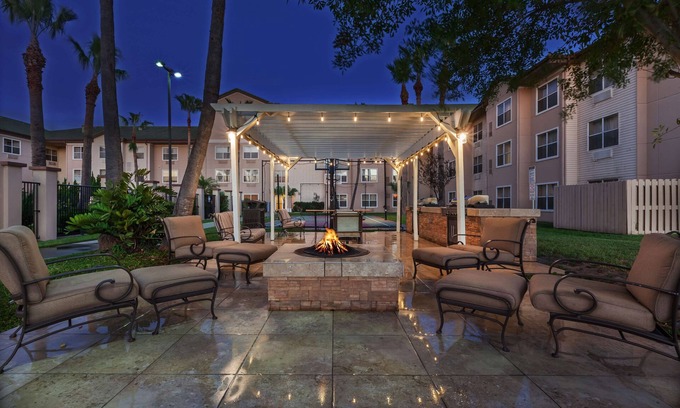 Brownsville Hotel | Homewood Suites by Hilton Brownsville