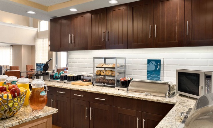 East Beltline Hotel | Homewood Suites by Hilton Grand Rapids