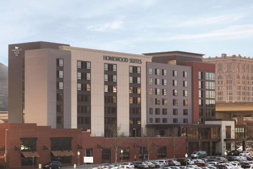 Strip District Hotel | Homewood Suites by Hilton Pittsburgh Downtown