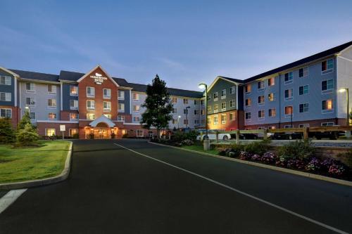 Southington Hotel | Homewood Suites by Hilton Hartford/Southington CT