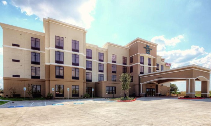 Victoria Hotel | Homewood Suites by Hilton Victoria