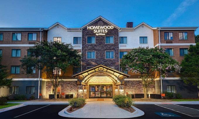 Newport News Hotel | Homewood Suites by Hilton Yorktown Newport News