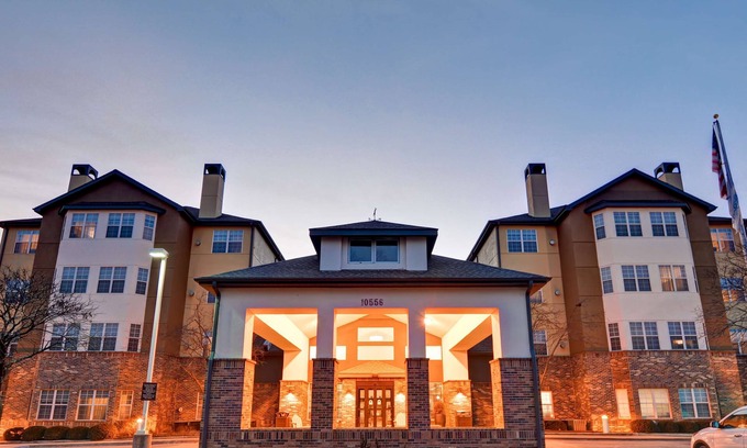Overland Park Hotel | Homewood Suites Kansas City/Overland Park