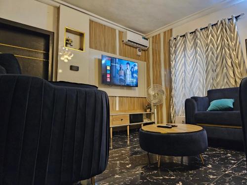 Ikotun Apartment | Homey 2-Bed-Apt 24HRS POWER & Unlimited Internet Access