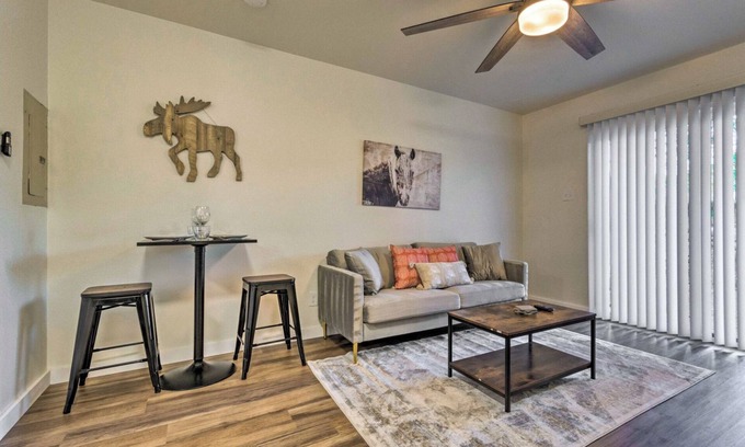 Capital View Apartment | Homey 2BR Queen Beds in Little Rock! Ideal Location with AC, WIFI