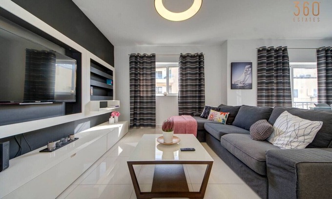Swieqi Apartment | Homey & Modern 2BR home in an amazing location