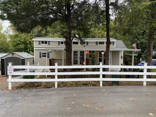 Bloomington Other | Homey Villa with Loft in Bloomington