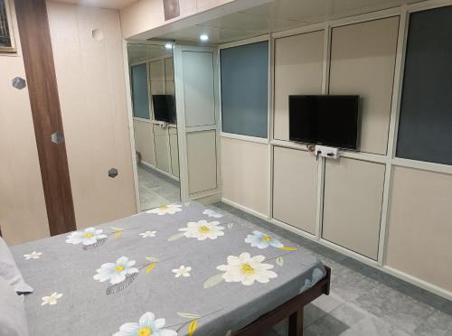 Panchkula Urban Estate Apartment | HomiStay Economy Suite