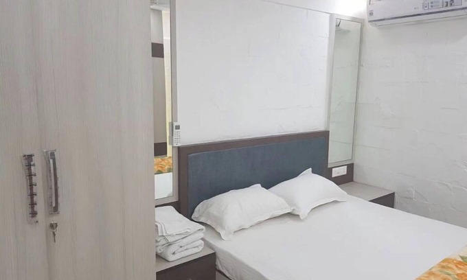 Saket House | Homlee- Heritage Home wt kitchen in Central Delhi