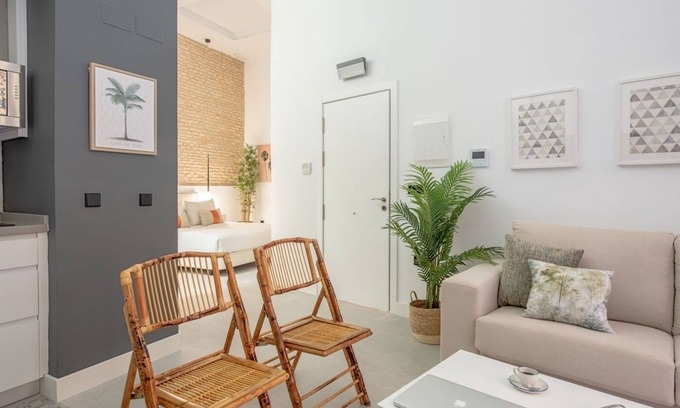 Historical Center Apartment | Hommyhome Conteros 002