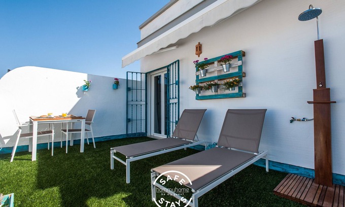 Encarnacion-Regina Apartment | Hommyhome Pozo Santo Penthouse