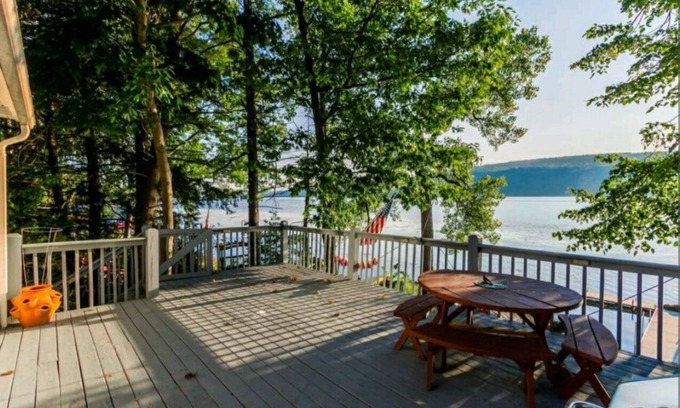 Honeoye Cottage | Honeoye Lake Margaritaville Way