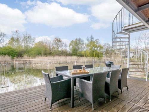 Cirencester House | Honey Cottage