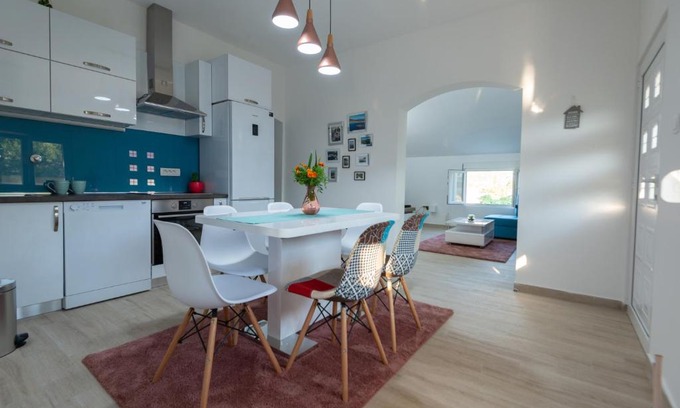 Virpazar Apartment | Honey Farm House