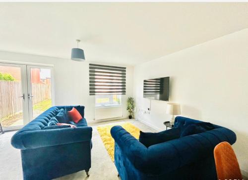 Willesborough House | Honeybee Haven Retreat - 3 Bed House