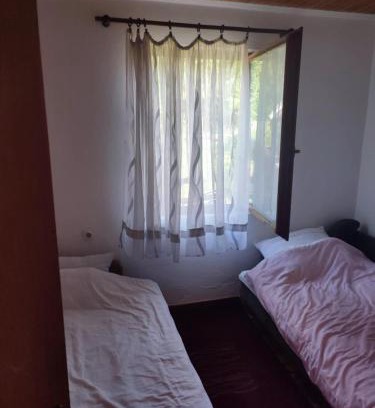 Seoci House | Honeyhouse Tjentiste, Foca