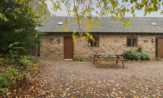 Hay-on-Wye House | Honeysuckle Cottage