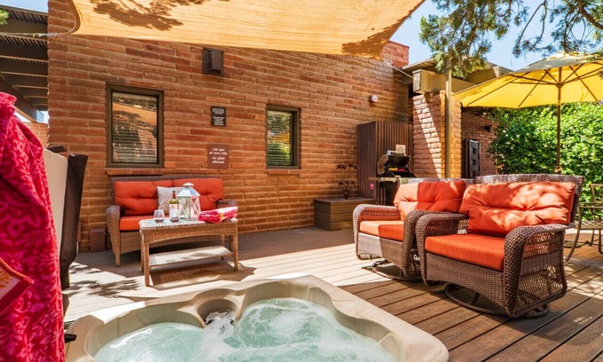 West Sedona House | Honeysuckle Villa- Romantic Getaway