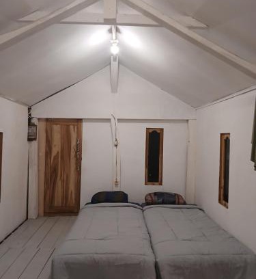 Sumbawa Barat House | Hong homestay