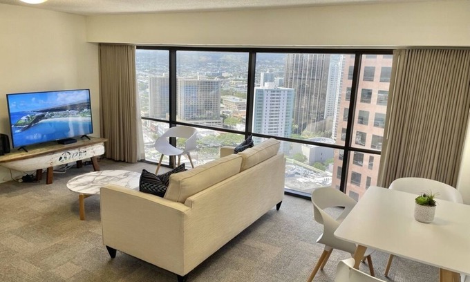 Downtown Honolulu Apartment | Honolulu Urban Oasis, Experience Breathtaking Views from Your Downtown Apartment